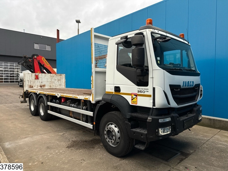 Iveco Trakker 360 6X4, EURO 6, Palfinger, Remote, Steel suspension - Pritsche LKW, Autokran: das Bild 3 Iveco Trakker 360 6X4, EURO 6, Palfinger, Remote, Steel suspension - Pritsche LKW, Autokran: das Bild 3