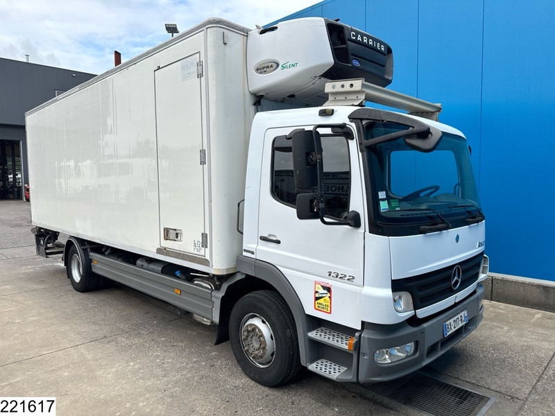 Mercedes-Benz Atego 1322 EURO5, Manual, Dhollandia, Chereau - Kühlkoffer LKW: das Bild 3 Mercedes-Benz Atego 1322 EURO5, Manual, Dhollandia, Chereau - Kühlkoffer LKW: das Bild 3