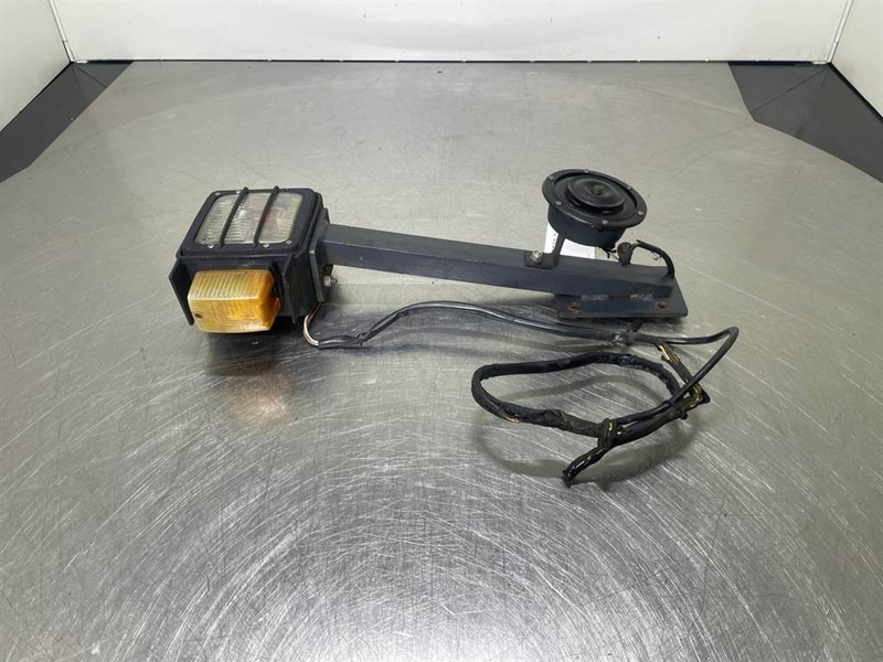 Ahlmann AZ6-4145335O/4193447A-Light/Leuchte/Verlichting - Elektrische Ausrüstung für Baumaschine: das Bild 1 Ahlmann AZ6-4145335O/4193447A-Light/Leuchte/Verlichting - Elektrische Ausrüstung für Baumaschine: das Bild 1