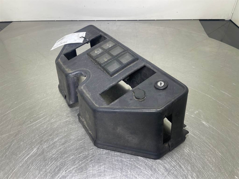Ahlmann AZ6 - Dashboard/Console/Konsole - Fahrerhaus und Interieur für Baumaschine: das Bild 2 Ahlmann AZ6 - Dashboard/Console/Konsole - Fahrerhaus und Interieur für Baumaschine: das Bild 2