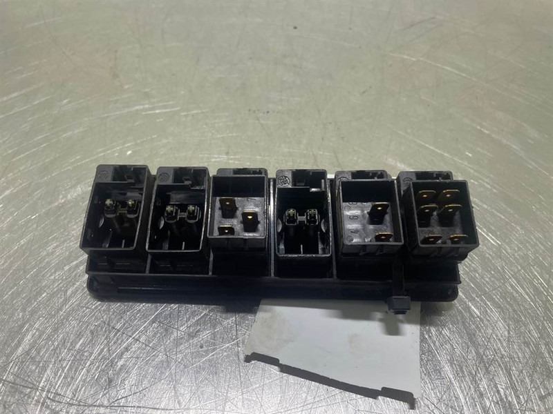Ahlmann AZ6 - Switch/Schalter/Schakelaars - Elektrische Ausrüstung für Baumaschine: das Bild 4 Ahlmann AZ6 - Switch/Schalter/Schakelaars - Elektrische Ausrüstung für Baumaschine: das Bild 4