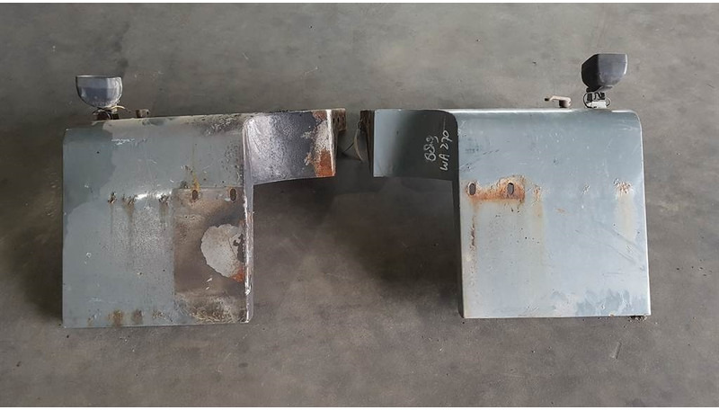 Komatsu WA 270 - 3 - Fender/Kotflügel/Spatbord - Kotflügel für Baumaschine: das Bild 5 Komatsu WA 270 - 3 - Fender/Kotflügel/Spatbord - Kotflügel für Baumaschine: das Bild 5