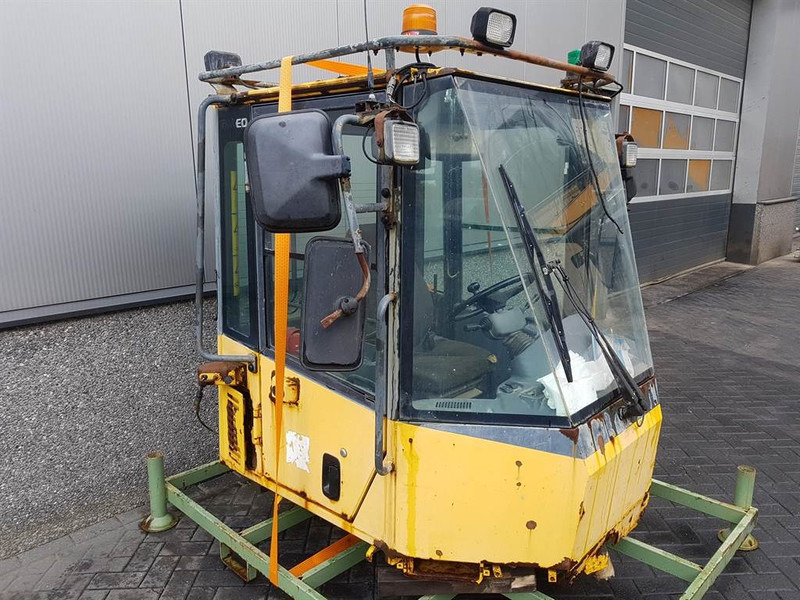 Komatsu WA 320 - 5H - Cabin/Kabine/Cabine - Fahrerhaus und Interieur für Baumaschine: das Bild 2 Komatsu WA 320 - 5H - Cabin/Kabine/Cabine - Fahrerhaus und Interieur für Baumaschine: das Bild 2