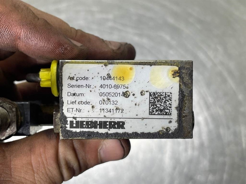 Liebherr L524-10444143 / 11341172-Lubricating system - Rahmen/ Chassis für Baumaschine: das Bild 5 Liebherr L524-10444143 / 11341172-Lubricating system - Rahmen/ Chassis für Baumaschine: das Bild 5