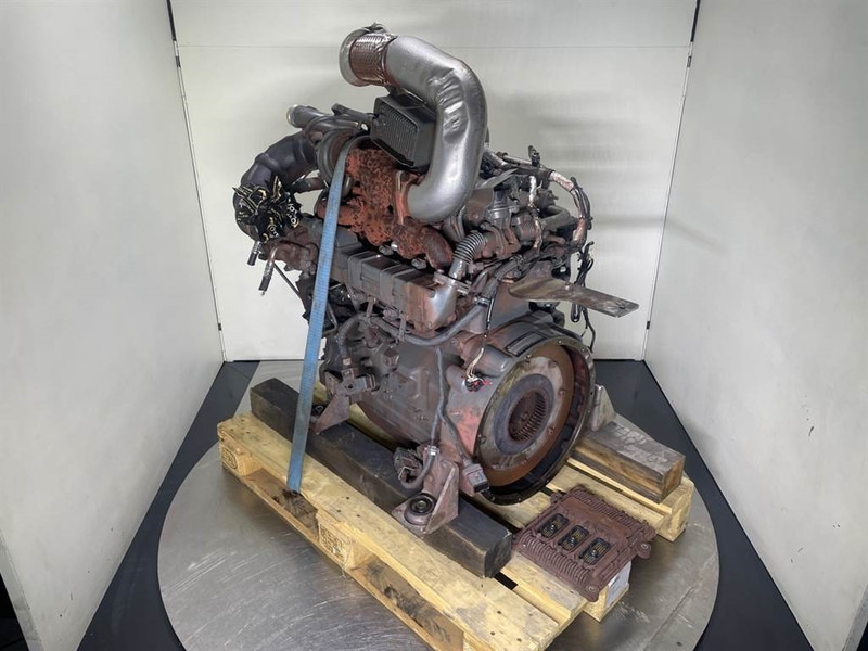 Liebherr L524-10816848-John Deere 4045HFL92-Engine/Motor - Motor für Baumaschine: das Bild 3 Liebherr L524-10816848-John Deere 4045HFL92-Engine/Motor - Motor für Baumaschine: das Bild 3
