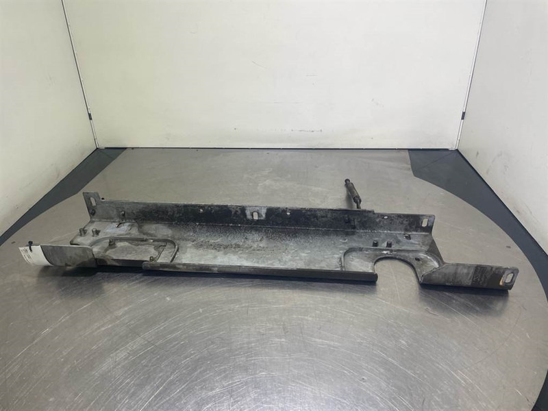 Liebherr LH24M-94059169-Hood/Haube/Kap - Rahmen/ Chassis für Baumaschine: das Bild 1 Liebherr LH24M-94059169-Hood/Haube/Kap - Rahmen/ Chassis für Baumaschine: das Bild 1