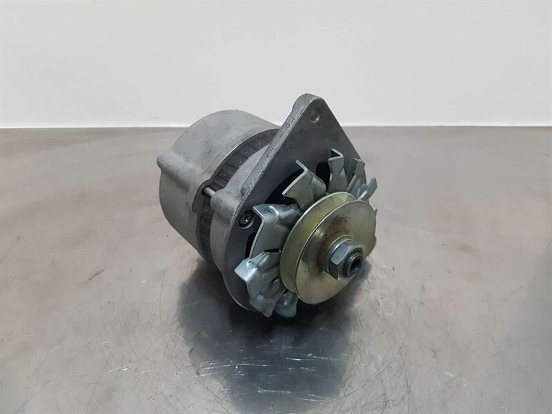 Perkins 12V 33A-11201507-Alternator/Lichtmaschine/Dynamo - Motor für Baumaschine: das Bild 1 Perkins 12V 33A-11201507-Alternator/Lichtmaschine/Dynamo - Motor für Baumaschine: das Bild 1
