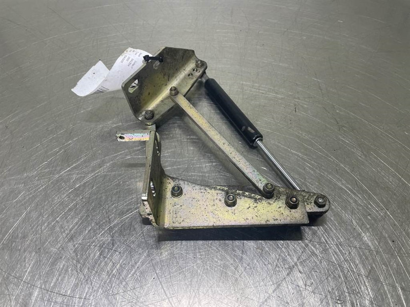 Schaeff SKL834-0451019030-Hinge right/Scharnier - Rahmen/ Chassis für Baumaschine: das Bild 3 Schaeff SKL834-0451019030-Hinge right/Scharnier - Rahmen/ Chassis für Baumaschine: das Bild 3