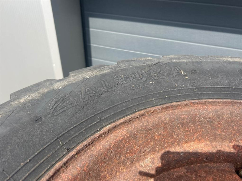 Schaeff SKL841-Altura 550/45-22.5-Tire/Reifen/Band - Felgen und Reifen für Baumaschine: das Bild 5 Schaeff SKL841-Altura 550/45-22.5-Tire/Reifen/Band - Felgen und Reifen für Baumaschine: das Bild 5