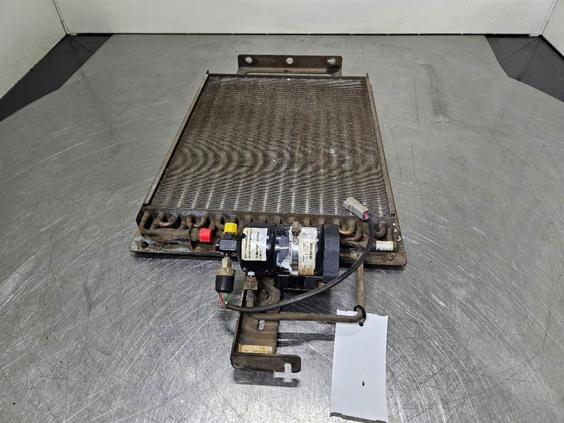 Sennebogen 835E-156803-Airco condenser/Klimakondensator - Rahmen/ Chassis für Baumaschine: das Bild 3 Sennebogen 835E-156803-Airco condenser/Klimakondensator - Rahmen/ Chassis für Baumaschine: das Bild 3