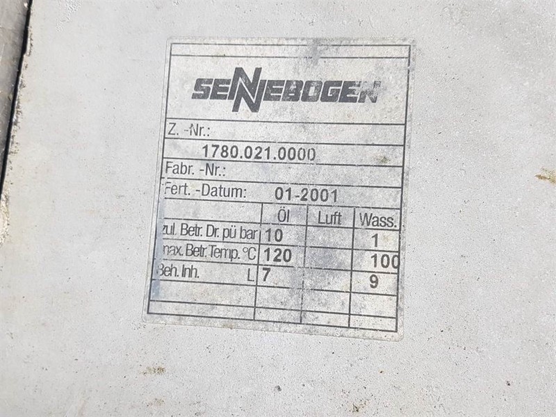 Sennebogen - AKG 1780.021.0000 - Cooler/Kühler/Koeler - Motor und Teile für Baumaschine: das Bild 4 Sennebogen - AKG 1780.021.0000 - Cooler/Kühler/Koeler - Motor und Teile für Baumaschine: das Bild 4