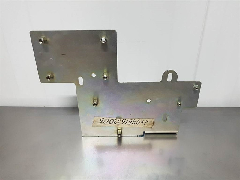 Terex Schaeff -0451539005-Bracket/Ventilhalterplatte/Plaat - Rahmen/ Chassis für Baumaschine: das Bild 4 Terex Schaeff -0451539005-Bracket/Ventilhalterplatte/Plaat - Rahmen/ Chassis für Baumaschine: das Bild 4