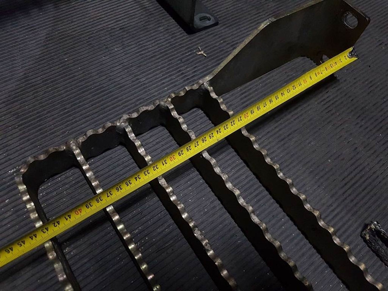 Terex TL210-0455006044-Stair panel/Trittstufen/Traptrede - Rahmen/ Chassis für Baumaschine: das Bild 4 Terex TL210-0455006044-Stair panel/Trittstufen/Traptrede - Rahmen/ Chassis für Baumaschine: das Bild 4