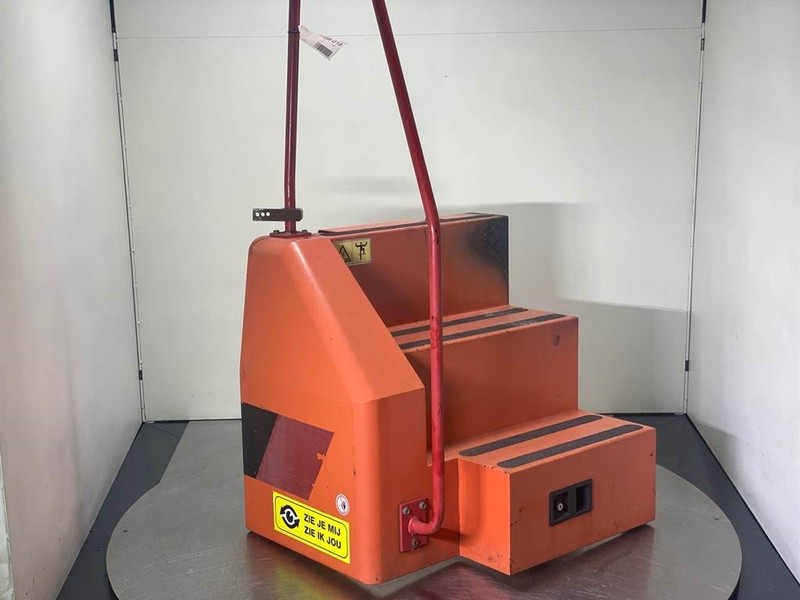 Terex TW150-6098793 / 6098792-Hood/Haube/Kap - Rahmen/ Chassis für Baumaschine: das Bild 4 Terex TW150-6098793 / 6098792-Hood/Haube/Kap - Rahmen/ Chassis für Baumaschine: das Bild 4