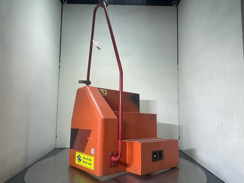 Terex TW150-6098793 / 6098792-Hood/Haube/Kap - Rahmen/ Chassis für Baumaschine: das Bild 5 Terex TW150-6098793 / 6098792-Hood/Haube/Kap - Rahmen/ Chassis für Baumaschine: das Bild 5