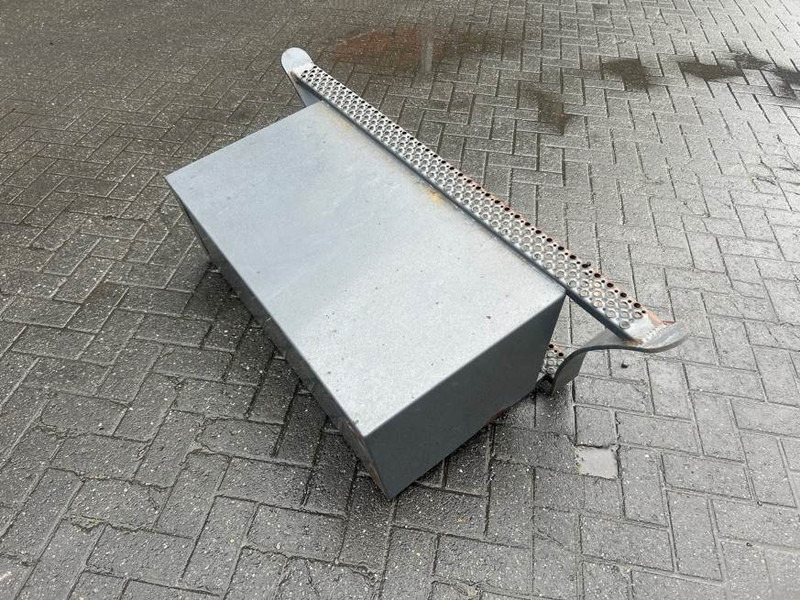 Terex TW150-6105515/6105516-Stair panel/Trittstufen - Rahmen/ Chassis für Baumaschine: das Bild 4 Terex TW150-6105515/6105516-Stair panel/Trittstufen - Rahmen/ Chassis für Baumaschine: das Bild 4