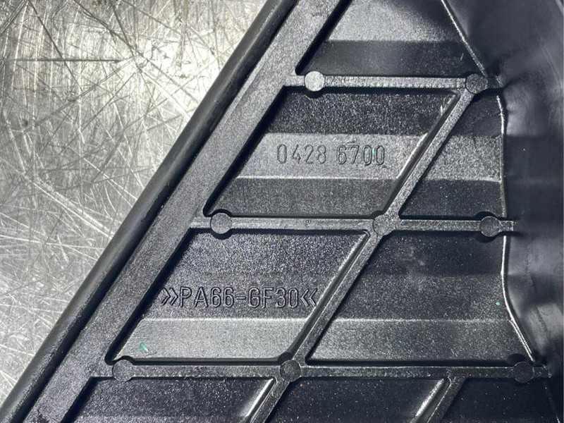Volvo L30B-Deutz TD2011L04I-04286700-Zahnriemenabdeckung - Motor für Baumaschine: das Bild 3 Volvo L30B-Deutz TD2011L04I-04286700-Zahnriemenabdeckung - Motor für Baumaschine: das Bild 3