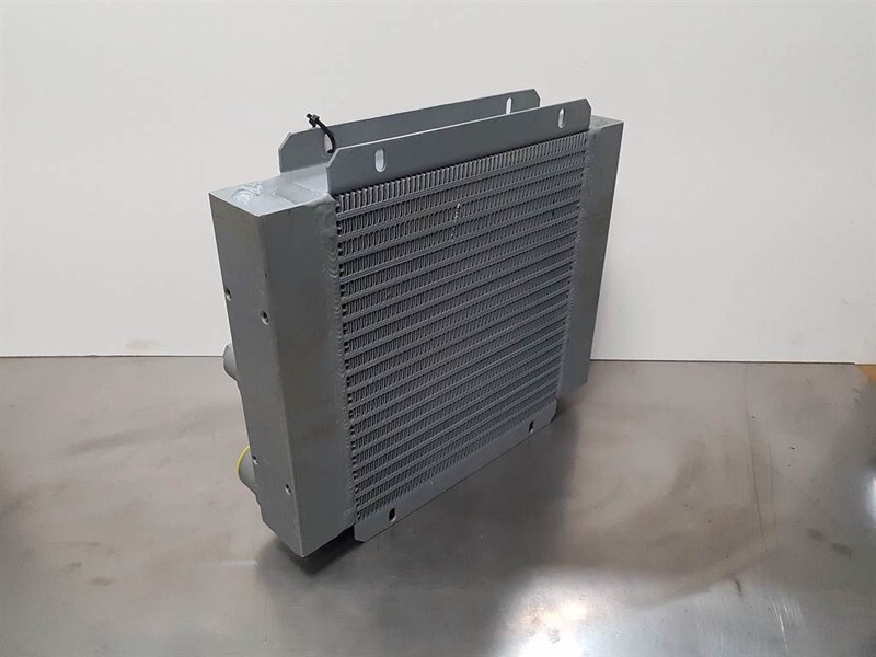 Zettelmeyer ZL-SLB KBK2T-091378-Cooler/Kühler/Koeler - Motor für Baumaschine: das Bild 3 Zettelmeyer ZL-SLB KBK2T-091378-Cooler/Kühler/Koeler - Motor für Baumaschine: das Bild 3