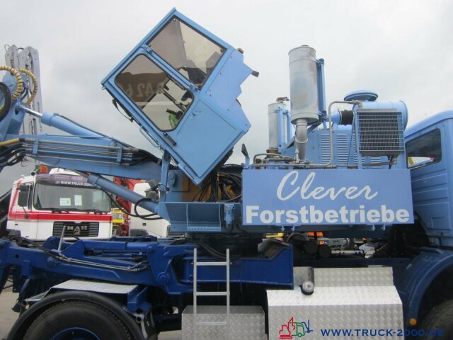 Mercedes-Benz 1831 4x4 Menzi Muck Baum Stubben - Wurzelfräse - Baumaschine: das Bild 5 Mercedes-Benz 1831 4x4 Menzi Muck Baum Stubben - Wurzelfräse - Baumaschine: das Bild 5