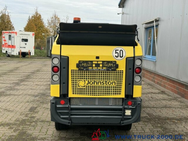 Johnston Bucher Sweeper CX 201 Kehren + Sprühen Klima - Kehrmaschine: das Bild 3 Johnston Bucher Sweeper CX 201 Kehren + Sprühen Klima - Kehrmaschine: das Bild 3