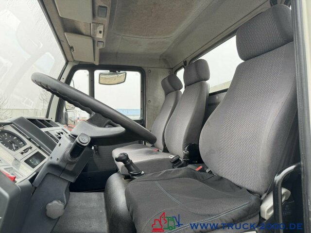 Innenraum Bild 1: Pritsche Transporter MAN 8.163 Lange Pritsche 7.10m 3 Sitzer Nur 217TKM