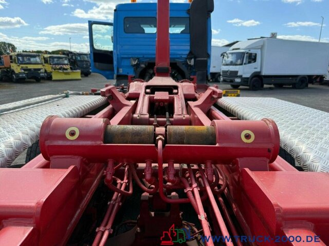 Mercedes-Benz 2746 Actros 6x4 Meiller Deutscher LKW - Abrollkipper: das Bild 4 Mercedes-Benz 2746 Actros 6x4 Meiller Deutscher LKW - Abrollkipper: das Bild 4