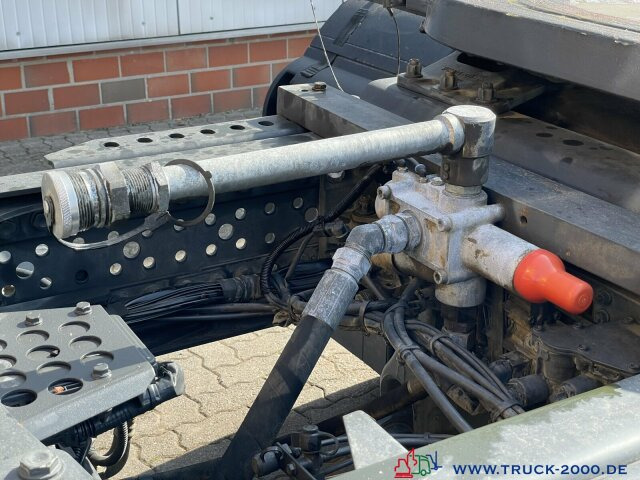 Mercedes-Benz Arocs 1846 4x4 (HAD) Kipphydraulik Euro 6 1.Hand - Sattelzugmaschine: das Bild 2 Mercedes-Benz Arocs 1846 4x4 (HAD) Kipphydraulik Euro 6 1.Hand - Sattelzugmaschine: das Bild 2
