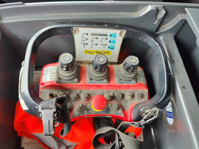 MAN TGL 12.250 City-Abroller Container + Palfinger PK5001 Remote - Abrollkipper, Autokran: das Bild 5 MAN TGL 12.250 City-Abroller Container + Palfinger PK5001 Remote - Abrollkipper, Autokran: das Bild 5