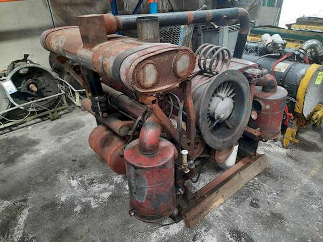 Deutz F8L413 - Motor: das Bild 2 Deutz F8L413 - Motor: das Bild 2