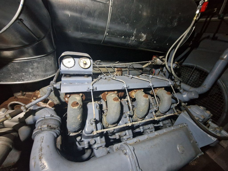Hanomag HENSCHEL 8V1516AC - Stromgenerator: das Bild 4 Hanomag HENSCHEL 8V1516AC - Stromgenerator: das Bild 4