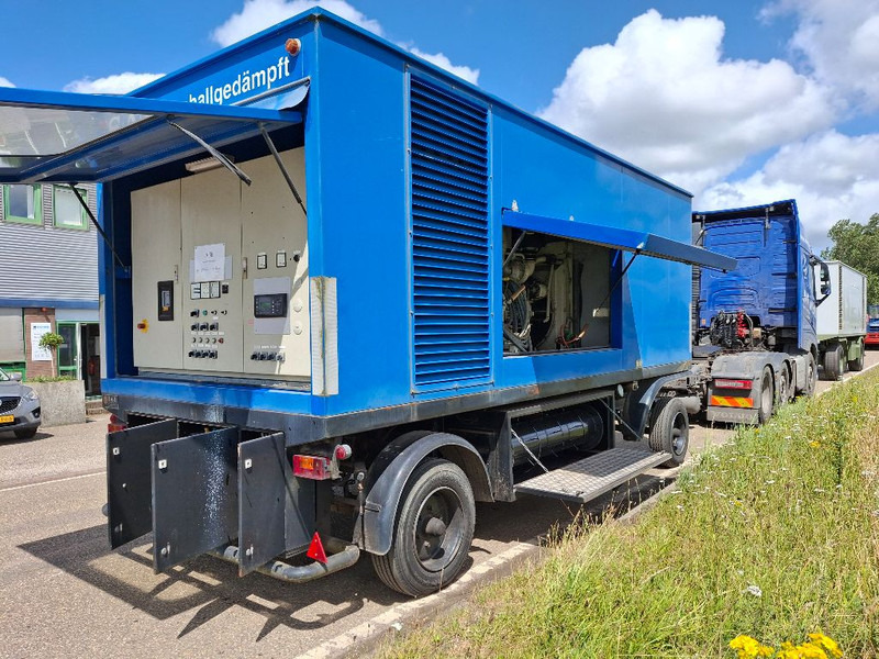 Mercedes-Benz OM447A - Stromgenerator: das Bild 1 Mercedes-Benz OM447A - Stromgenerator: das Bild 1