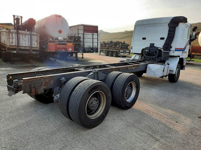 Volvo F 12 6*4 STEEL SUSPENSION - Fahrgestell LKW: das Bild 5 Volvo F 12 6*4 STEEL SUSPENSION - Fahrgestell LKW: das Bild 5