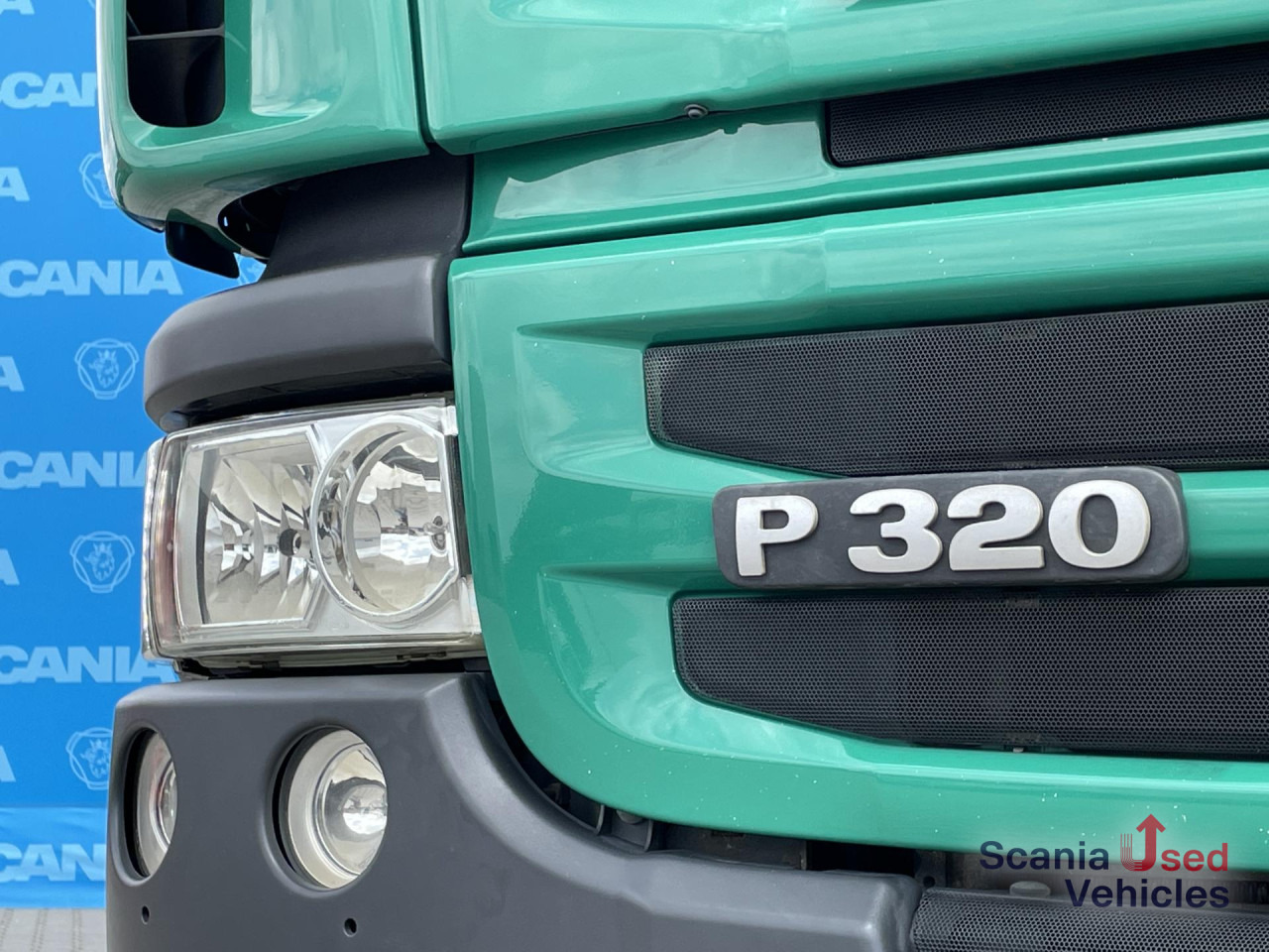 SCANIA P 320 DB6x2*4MNB RETARDER FULL AIR 8T TAIL LIFT 2T - Koffer LKW: das Bild 3 SCANIA P 320 DB6x2*4MNB RETARDER FULL AIR 8T TAIL LIFT 2T - Koffer LKW: das Bild 3