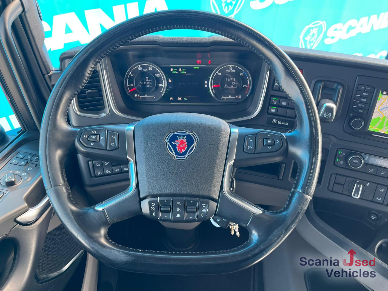 SCANIA R 410 A4x2NB RETARDER DIFF-L FULL AIR 8T SMART2 - Sattelzugmaschine: das Bild 4 SCANIA R 410 A4x2NB RETARDER DIFF-L FULL AIR 8T SMART2 - Sattelzugmaschine: das Bild 4