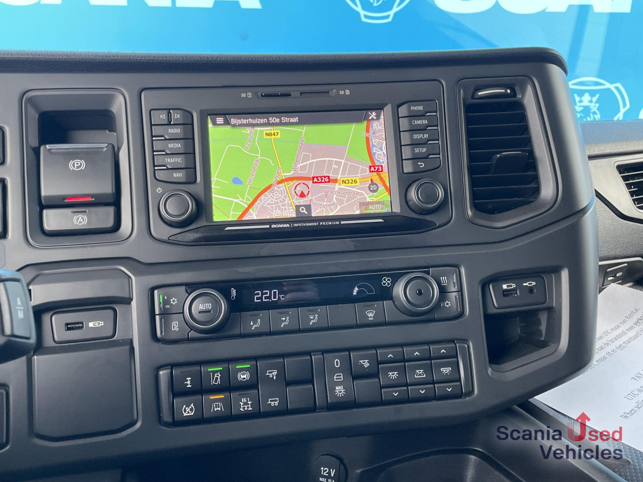 SCANIA R 450 A4x2NB DIFF-L RETARDER FULL AIR P-AIRCO ACC - Sattelzugmaschine: das Bild 4 SCANIA R 450 A4x2NB DIFF-L RETARDER FULL AIR P-AIRCO ACC - Sattelzugmaschine: das Bild 4