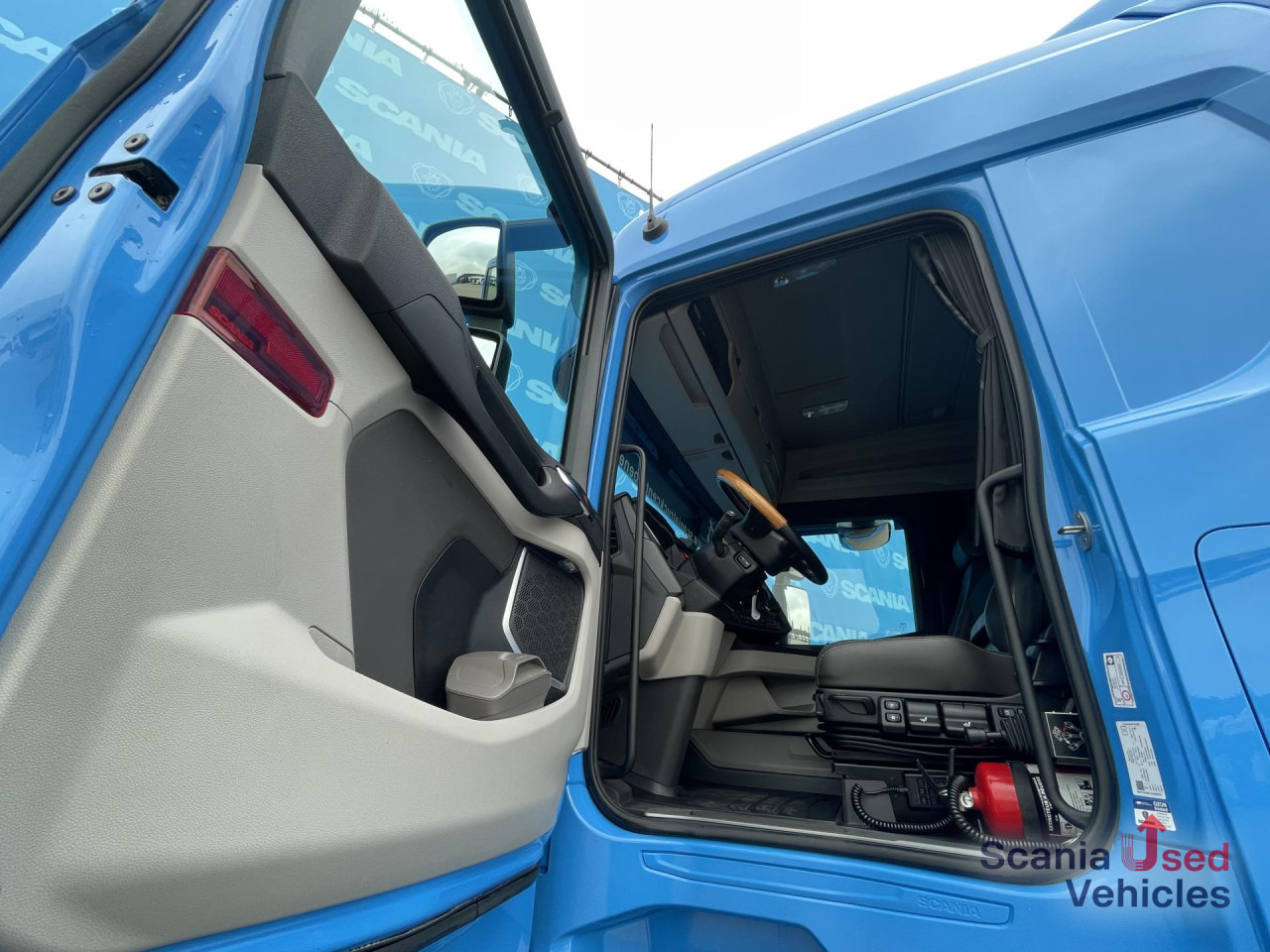 SCANIA R 500 A4x2NB DIFF LOCK RETARDER FULL AIR 8T HYDRO - Sattelzugmaschine: das Bild 3 SCANIA R 500 A4x2NB DIFF LOCK RETARDER FULL AIR 8T HYDRO - Sattelzugmaschine: das Bild 3