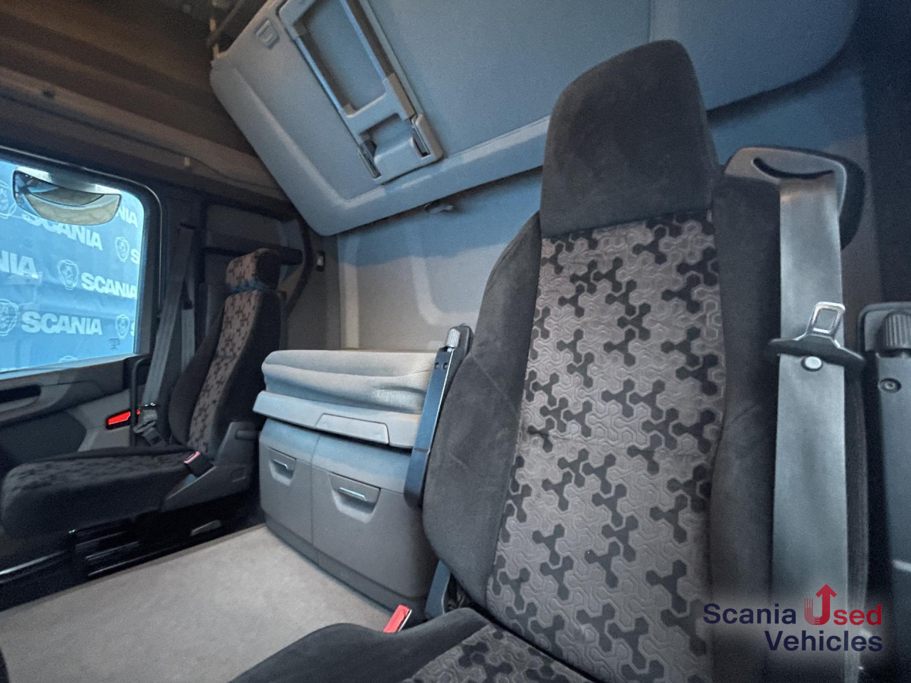 Sattelzugmaschine SCANIA R 500 A4x2NB RETARDER FULL AIR P-AIRCO HYDRO 9T: das Bild 6 Sattelzugmaschine SCANIA R 500 A4x2NB RETARDER FULL AIR P-AIRCO HYDRO 9T: das Bild 6