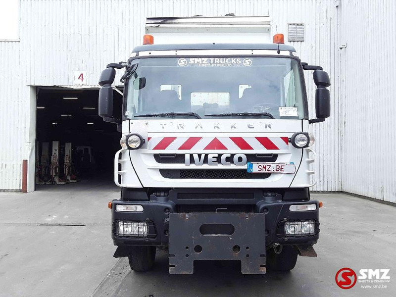 Iveco Trakker 330 184"km snow equipment - Kipper: das Bild 2 Iveco Trakker 330 184"km snow equipment - Kipper: das Bild 2