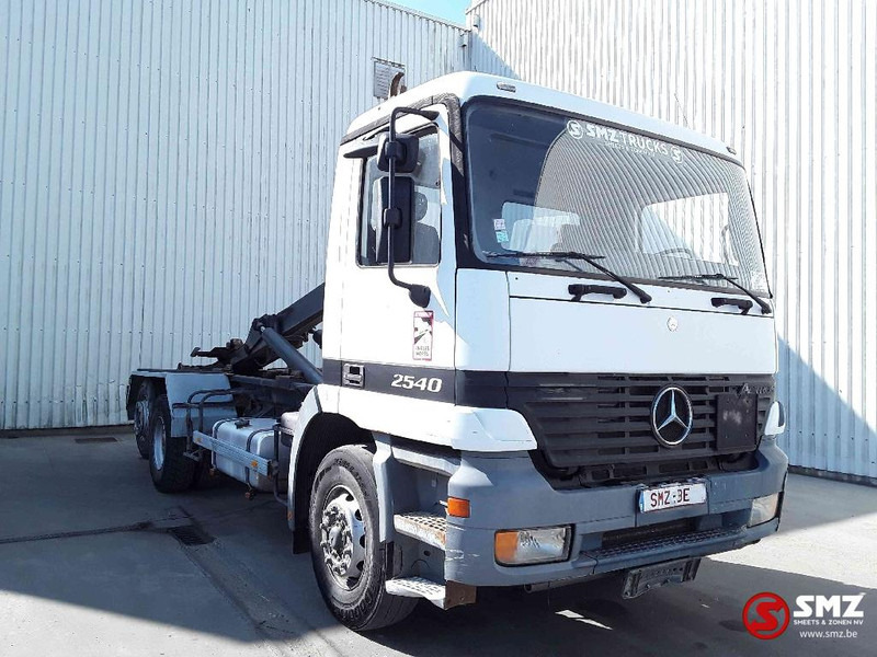 Mercedes-Benz Actros 2540 6x2 francais - Containerwagen/ Wechselfahrgestell LKW: das Bild 1 Mercedes-Benz Actros 2540 6x2 francais - Containerwagen/ Wechselfahrgestell LKW: das Bild 1
