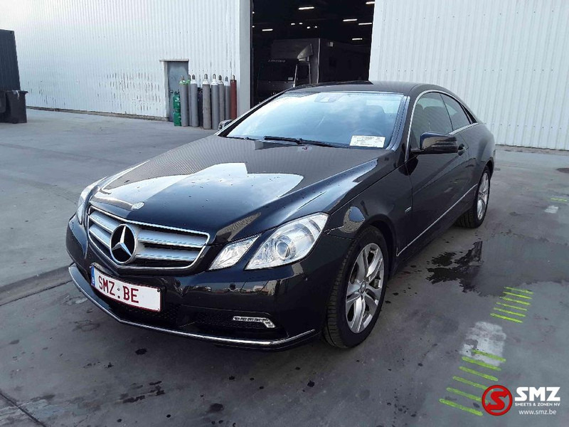 Mercedes-Benz E-Klasse 250 CDI 60000 km automatic/parktronic ("12) no reg - PKW: das Bild 3 Mercedes-Benz E-Klasse 250 CDI 60000 km automatic/parktronic ("12) no reg - PKW: das Bild 3
