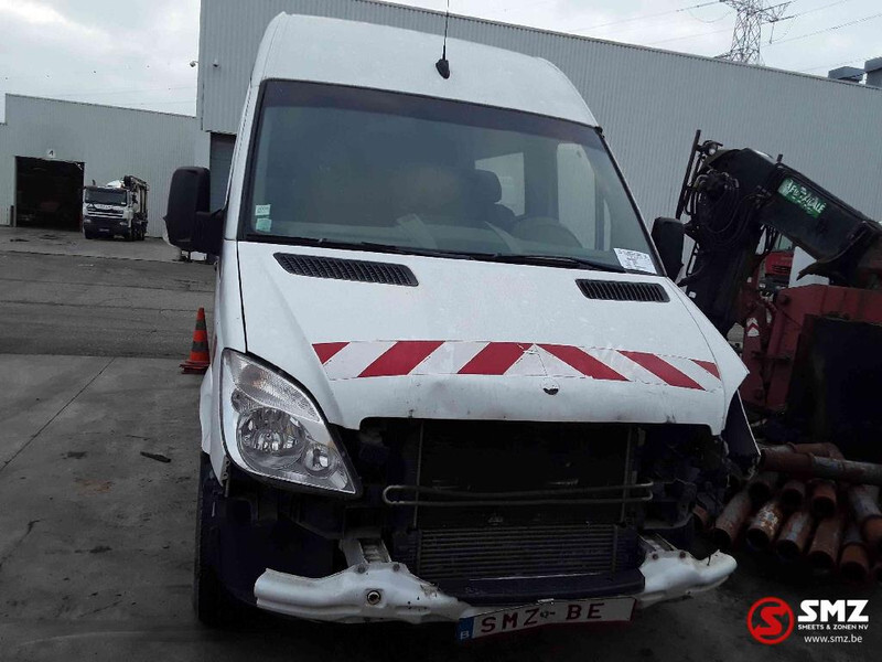 Mercedes-Benz Sprinter 311 accident - Koffer Transporter: das Bild 2 Mercedes-Benz Sprinter 311 accident - Koffer Transporter: das Bild 2