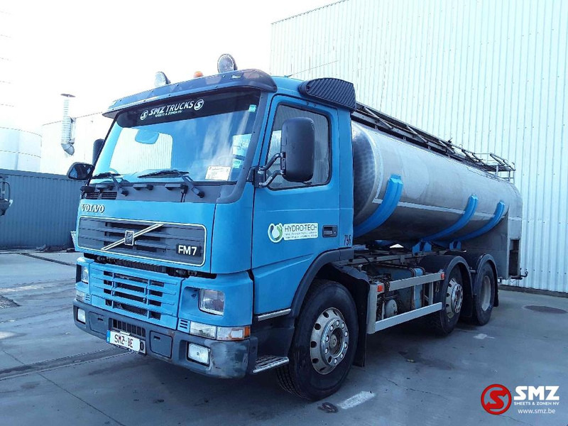 Volvo FM 320 6x2 inox - Tankwagen: das Bild 3 Volvo FM 320 6x2 inox - Tankwagen: das Bild 3