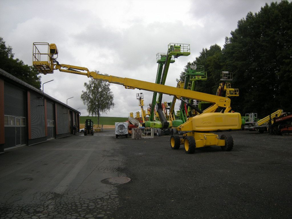 Genie Arbeitsbühne Genie S65, AH 22m - LKW mit Arbeitsbühne: das Bild 4 Genie Arbeitsbühne Genie S65, AH 22m - LKW mit Arbeitsbühne: das Bild 4