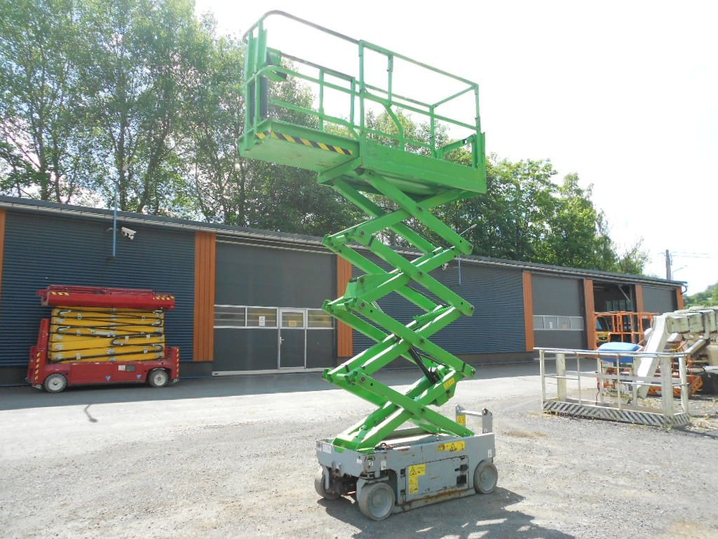 Genie GS 1932, Scherenarbeitsbühne Genie 8 m - LKW mit Arbeitsbühne: das Bild 2 Genie GS 1932, Scherenarbeitsbühne Genie 8 m - LKW mit Arbeitsbühne: das Bild 2