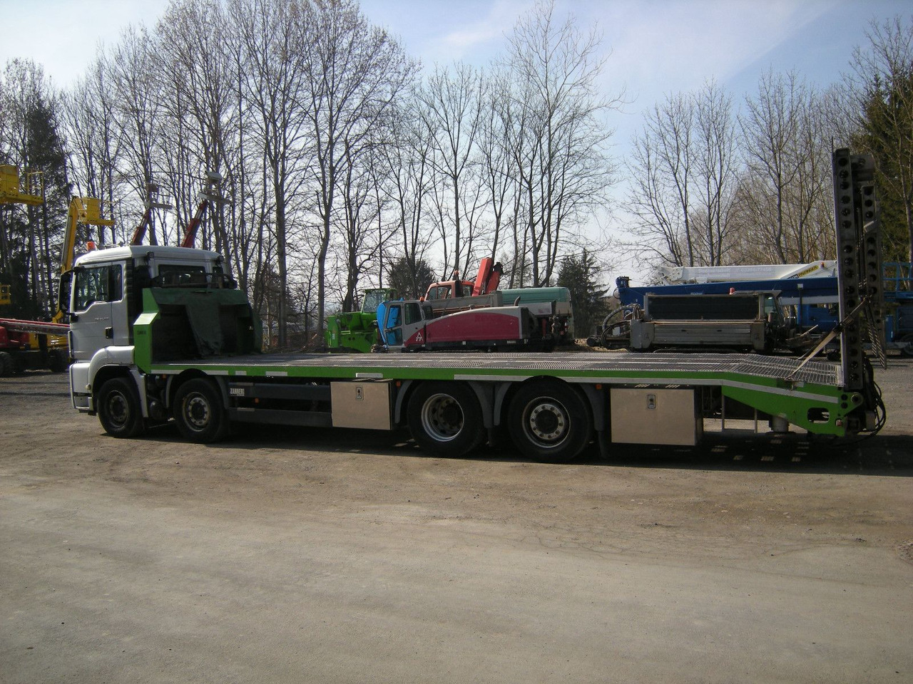 MAN 35.400, Zanner Plateau, Rampen, Winde - Abschleppwagen: das Bild 5 MAN 35.400, Zanner Plateau, Rampen, Winde - Abschleppwagen: das Bild 5
