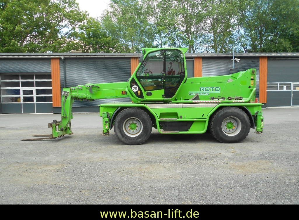 Merlo RT 4025 Roto 45.21 MCSS Merlo RT 4025 Roto 45.21 MCSS - Teleskoplader: das Bild 3 Merlo RT 4025 Roto 45.21 MCSS Merlo RT 4025 Roto 45.21 MCSS - Teleskoplader: das Bild 3