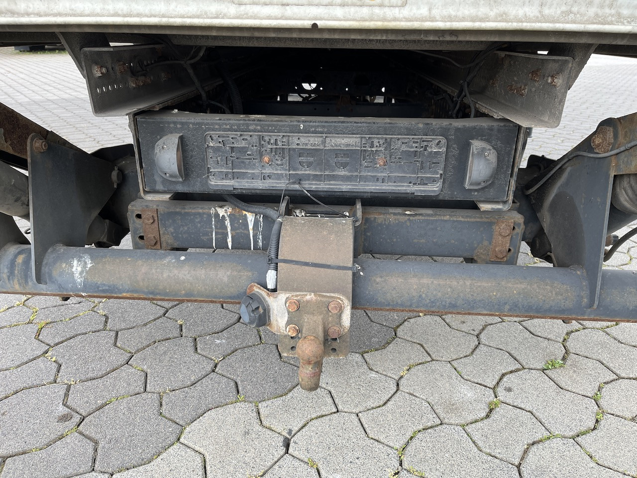 FUSO Canter 7C18 4x2 Ladebordwand Getriebeschaden - Planen Transporter: das Bild 4 FUSO Canter 7C18 4x2 Ladebordwand Getriebeschaden - Planen Transporter: das Bild 4