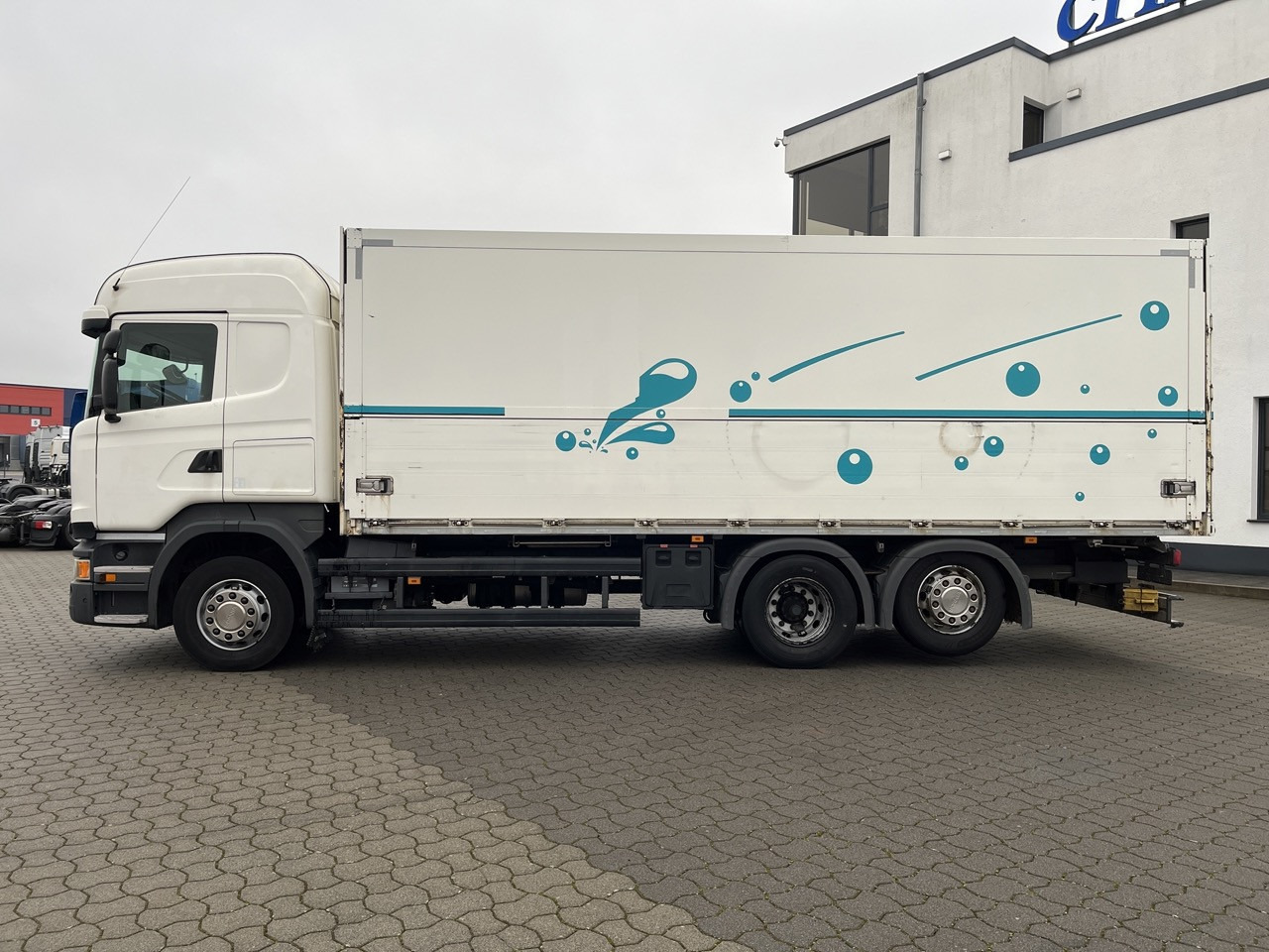 Getränkeaufbau LKW Scania R 450 6x2 Geränke Lenkachse Retarder: das Bild 7 Getränkeaufbau LKW Scania R 450 6x2 Geränke Lenkachse Retarder: das Bild 7
