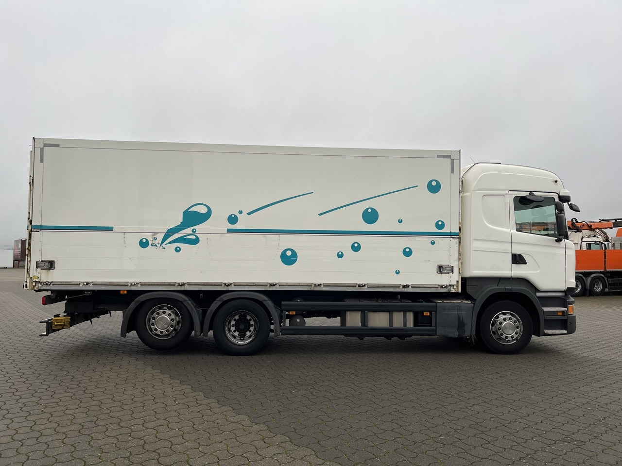 Getränkeaufbau LKW Scania R 450 6x2 Geränke Lenkachse Retarder: das Bild 13 Getränkeaufbau LKW Scania R 450 6x2 Geränke Lenkachse Retarder: das Bild 13