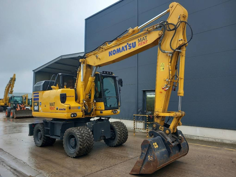 Komatsu PW180-11E0 - Mobilbagger: das Bild 1 Komatsu PW180-11E0 - Mobilbagger: das Bild 1